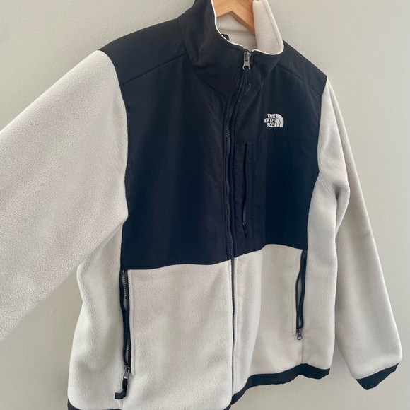 The North Face Women’s Denali Fleece Jacket - Picture 3 of 10